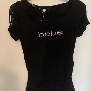 New bebe too short sleeve